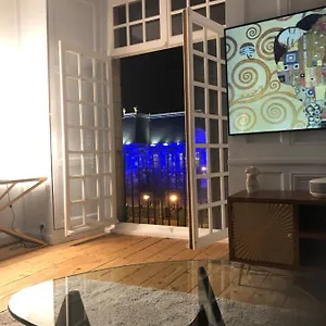 https://house-of-parlement-appartement-de-charme-centre.inbrittany.com
